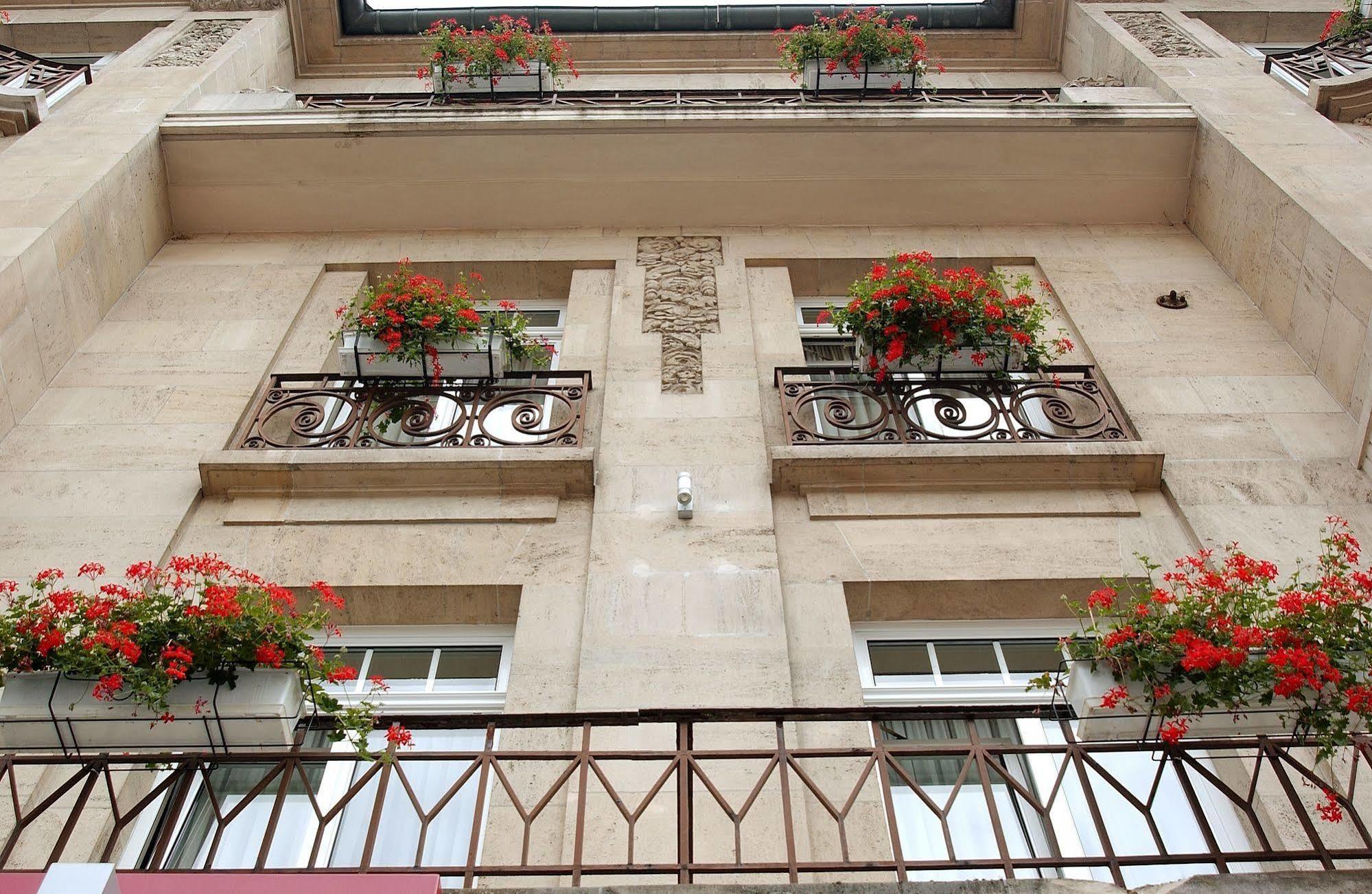 Hotel Perrin - Former Carlton ลักเซมเบิร์ก ภายนอก รูปภาพ